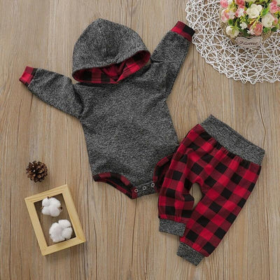 Ubranka dla niemowląt - czy to dobry pomysł na prezent dla przyszłej mamy?