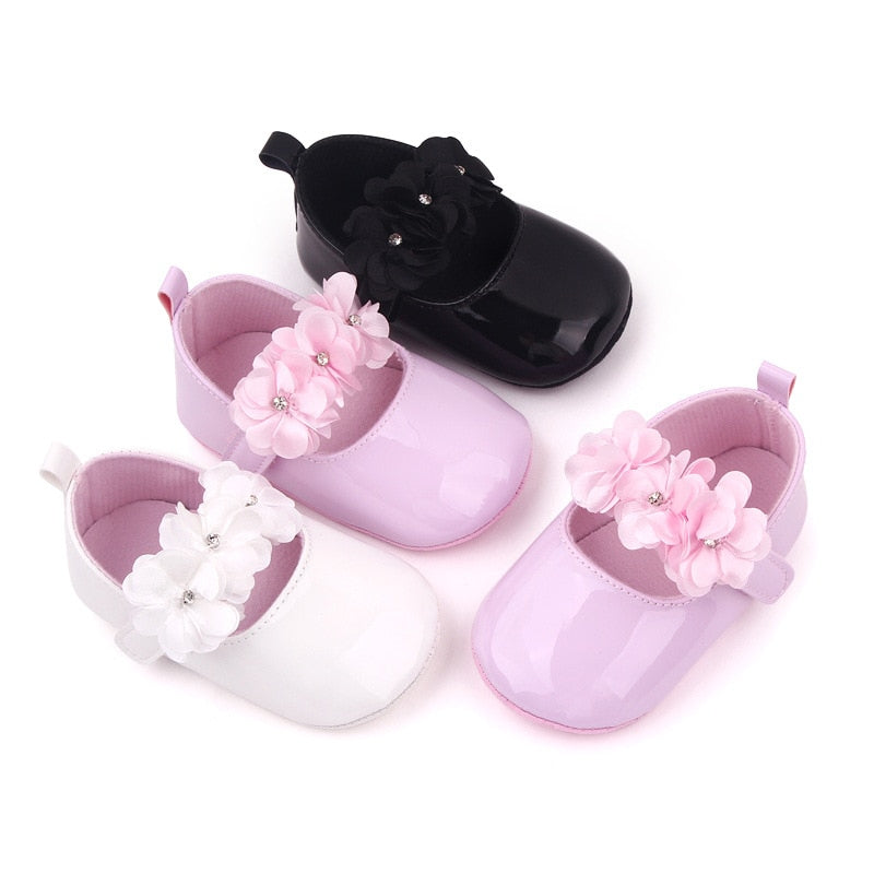 Niemowlęce buciki z kwiatuszkami-Babylette
