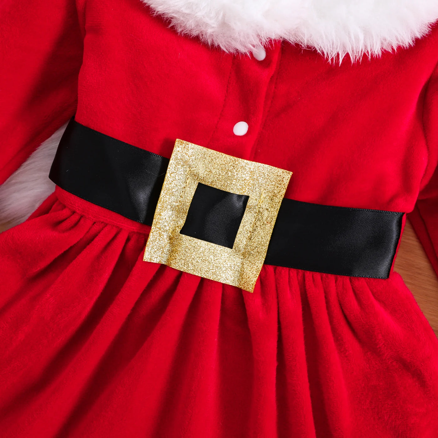 Świąteczna sukienka dziewczęca w stylu mikołajkowym