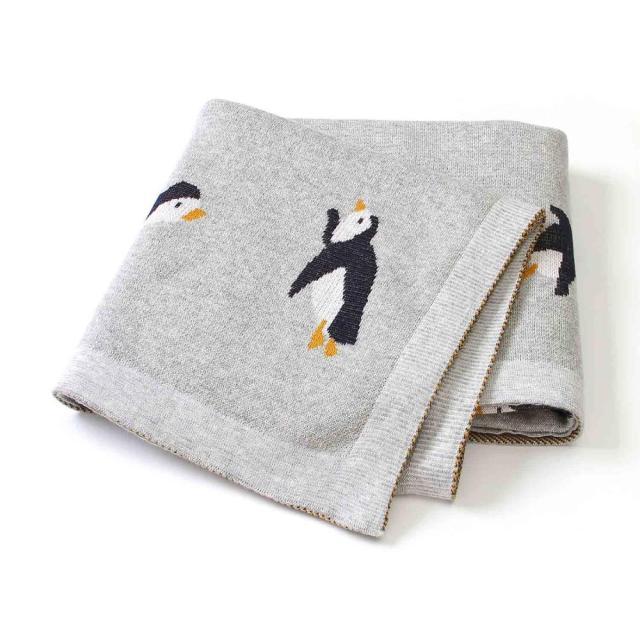 Koc dzianiniowy w pingwiny 100x80cm-Babylette